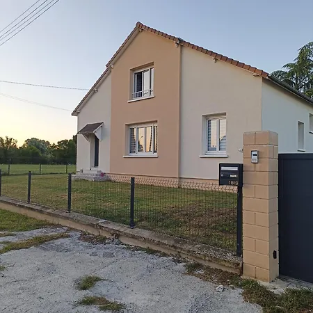 Maison Au Calme,proche Gare Centre Circuit 24h Holiday home